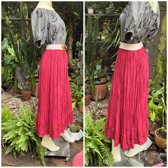 Vintage Pleated Crochet Hem Maxi BroomSkirt Boho Anthro Prairie Small Medium - Picture 4 of 6